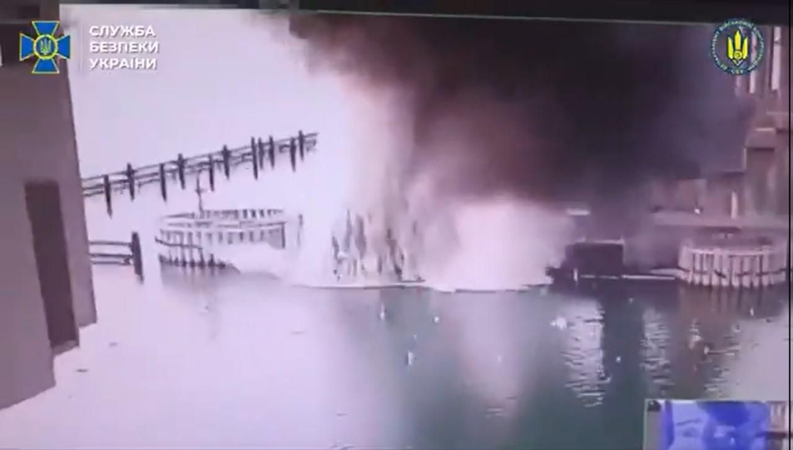 Vídeo difundido por el SBU del ataque al puente de Crimea Vídeo difundido por el SBU del ataque al puente de Crimea