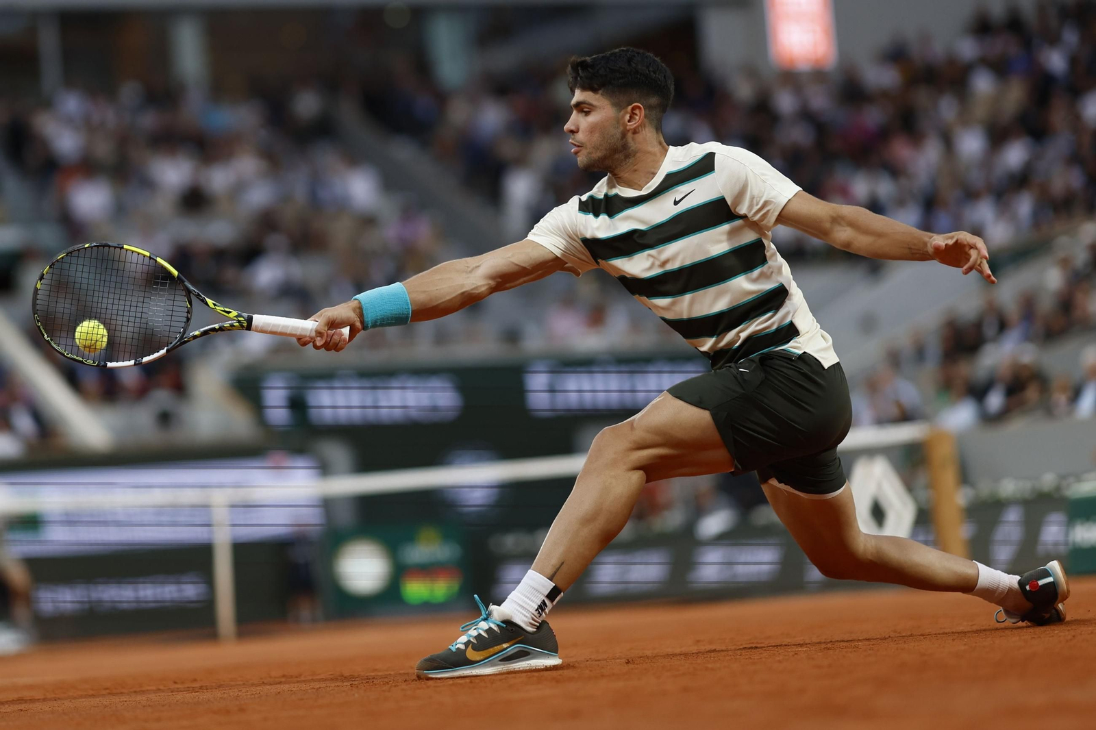 Las mejores fotos de la exhibición de Alcaraz en cuartos de Roland Garros Las mejores fotos de la exhibición de Alcaraz en cuartos de Roland Garros