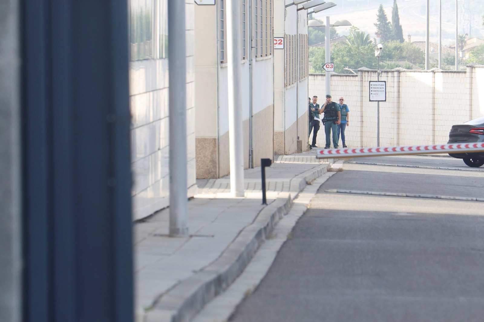 Las imágenes de la Guardia Civil en el Parque Joyero por una operación de blanqueo de capitales